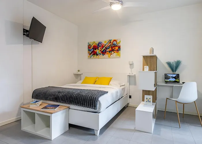 Open Space Lambrate San Raffaele Apartment *